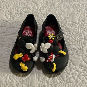 Mini Melissa size 6